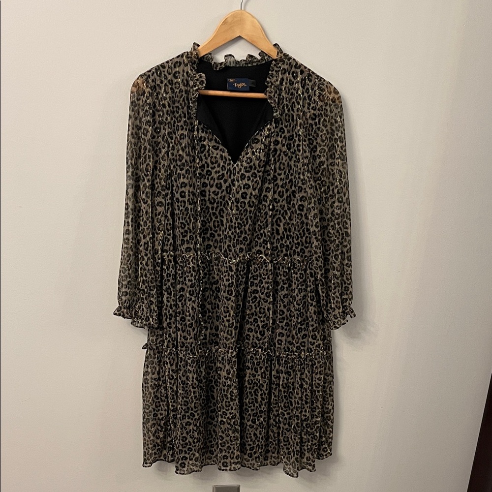 Just Taylor Leopard Print Long Sleeve Dress